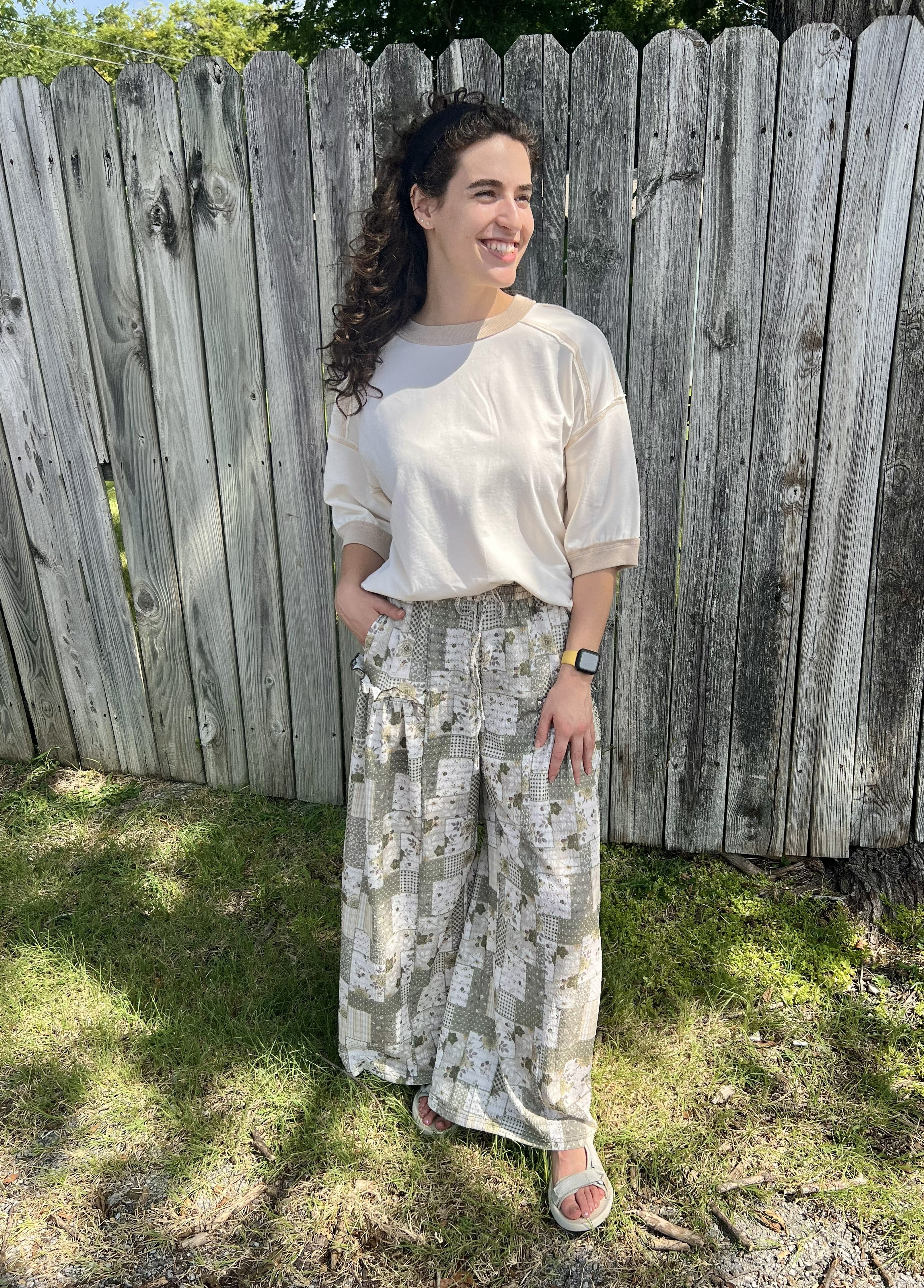 Cream Short Sleeve Sweatshirt