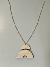 Arc Pendant Necklace